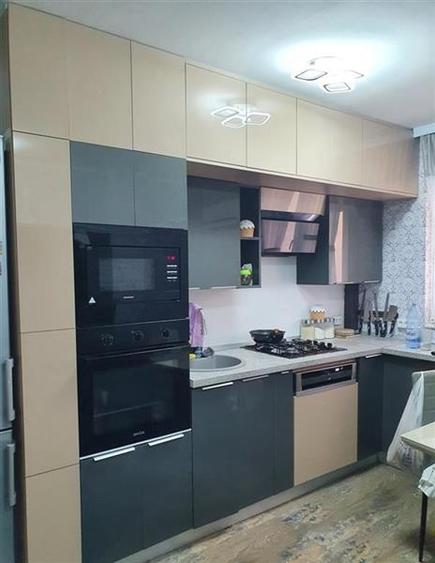 Apartament cu 3 camere decomandat, mobilat în Berceni