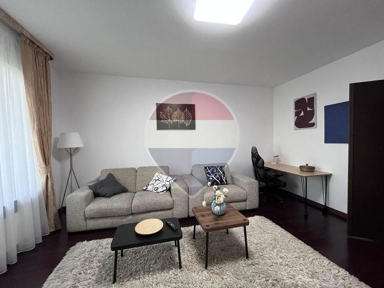 Apartament cu 2 camere decomandat, mobilat în Splaiul Unirii