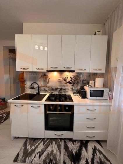 Apartament cu 2 camere decomandat, mobilat în Primo