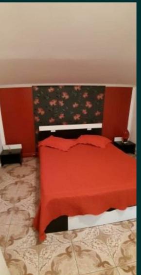 Casă decomandat cu Teren 100 Mp în Central