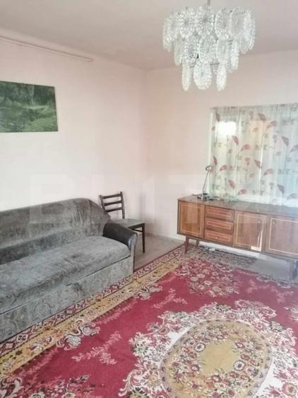Casă individuală cu 3 camere cu Canalizare în Exterior Est