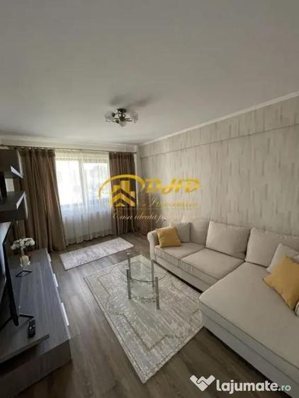 Apartament cu 3 camere decomandat în Bucium