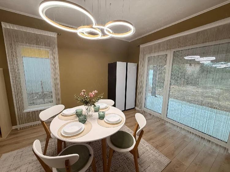 Casă cu Teren 365 Mp în Central