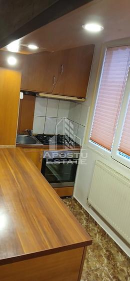 Apartament cu 2 camere semidecomandat în UMT