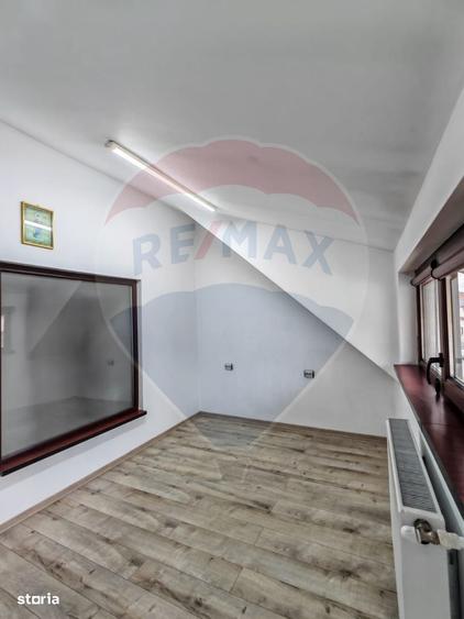 Casă cu 4 camere cu Teren 50 Mp în Blumăna