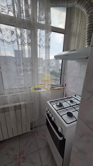 Apartament cu 3 camere decomandat în Milcov