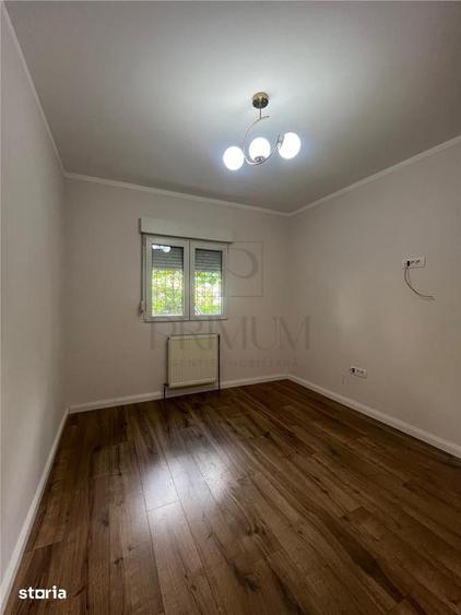 Apartament cu 3 camere semidecomandat, mobilat în Circumvalațiunii — fotografia 3