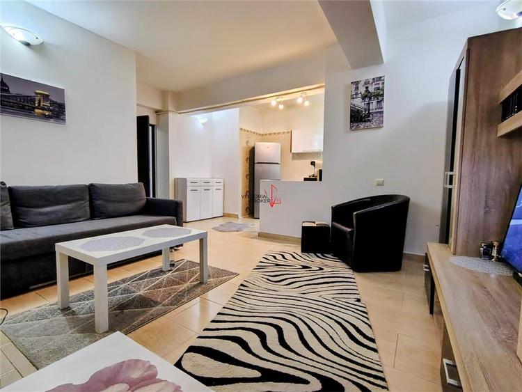 Apartament cu 2 camere decomandat, mobilat în Titan