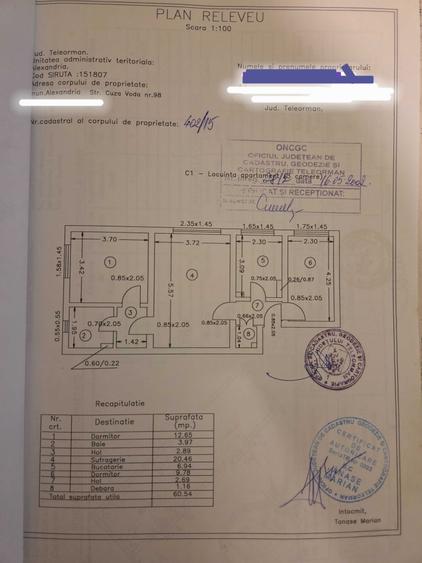 Apartament cu 3 camere semidecomandat în Cuza Vodă
