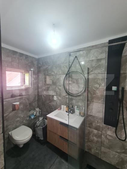 Casă individuală cu 4 camere cu Canalizare în Florești