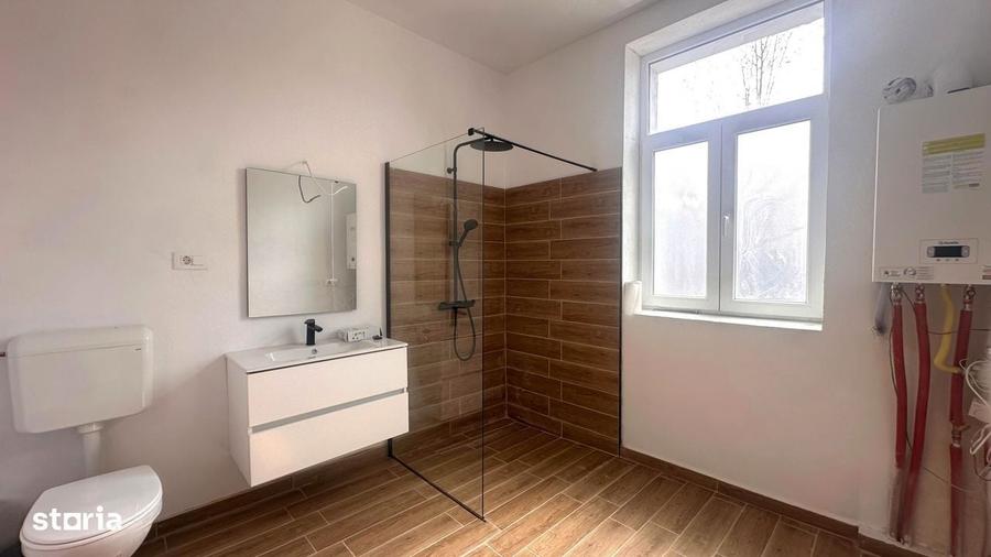 Apartament cu 3 camere în Piața Cluj