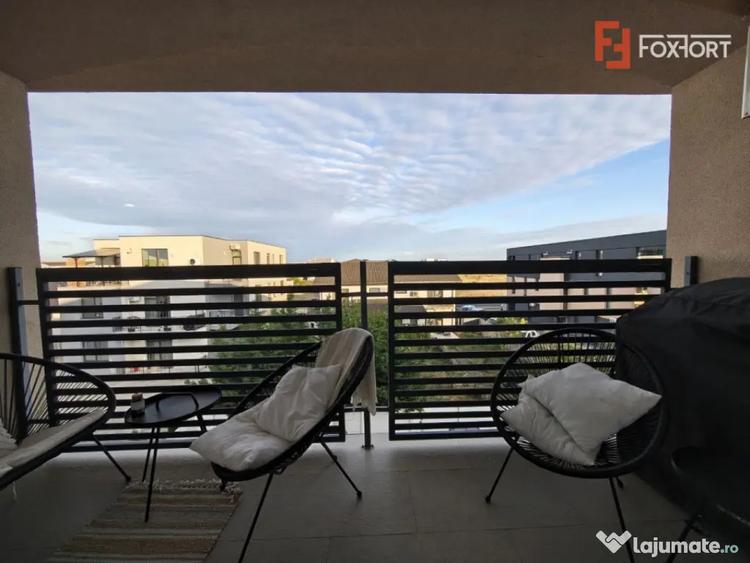Apartament cu 3 camere decomandat în Girocului
