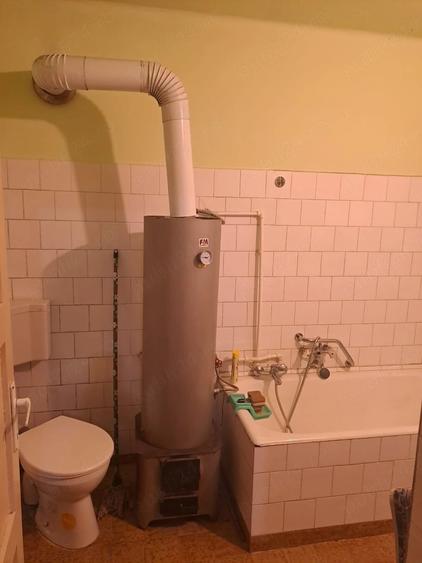 Casă cu 5 camere cu Teren 2129 Mp în Cenad