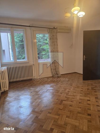 Casă cu 6 camere cu Teren 449 Mp în Cișmigiu