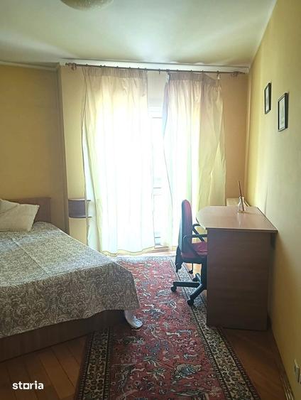 Apartament cu 3 camere în Centrul Civic
