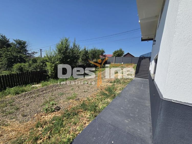 Casă cu 5 camere cu Teren 1500 Mp în Rediu