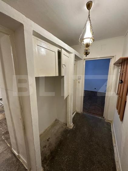 Apartament cu 2 camere semidecomandat în George Enescu