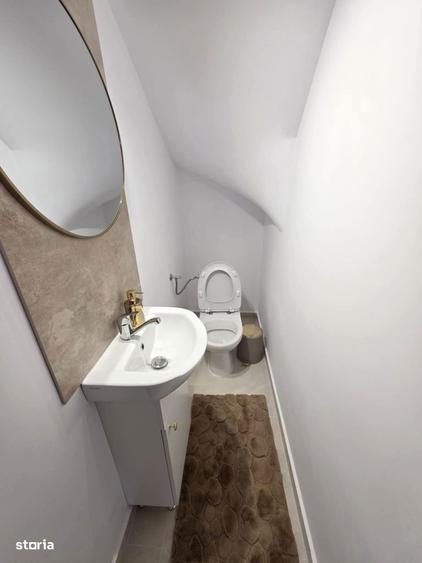 Apartament cu 3 camere, mobilat în Central
