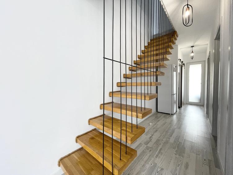 Duplex cu 3 camere cu Canalizare în Moșnița Nouă