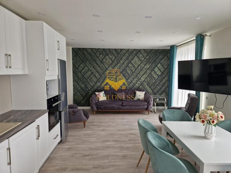 Apartament cu 4 camere semidecomandat, mobilat în Florești