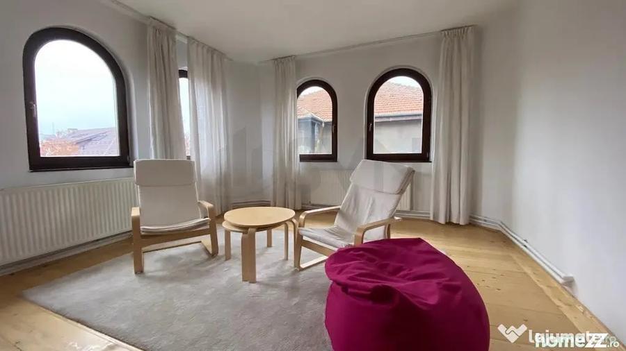 Apartament cu 7 camere semidecomandat în Dorobanți