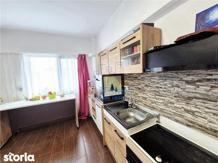 Apartament cu 3 camere în Tomești