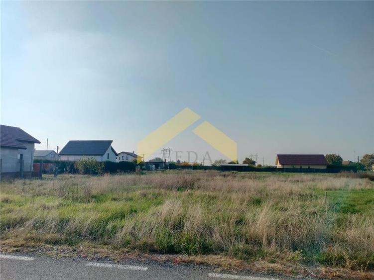 Teren Construcții intravilan de 500 mp, în Fântânele