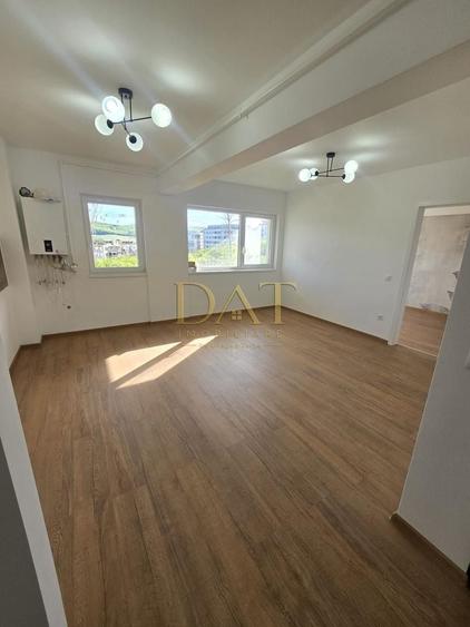 Apartament cu 3 camere în Baciu