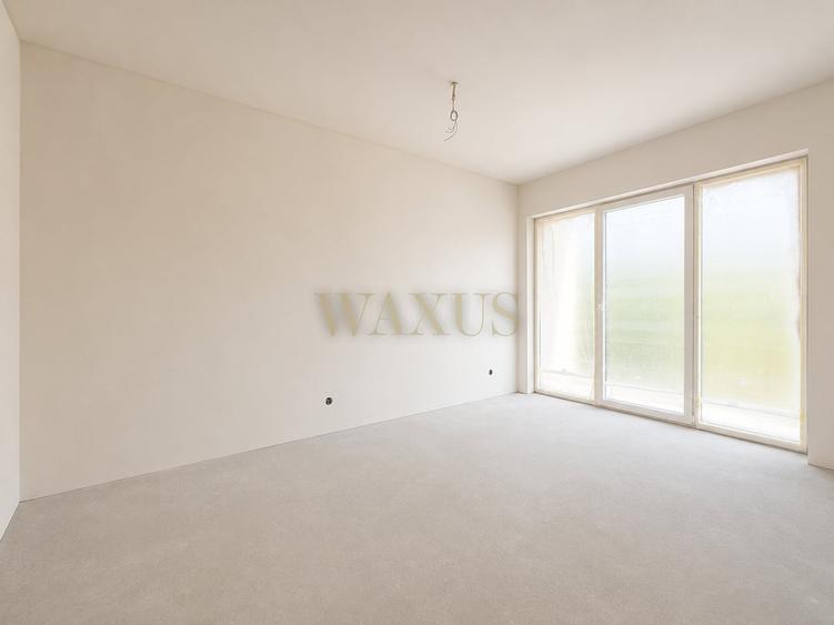 Duplex cu 6 camere cu Canalizare în Chinteni