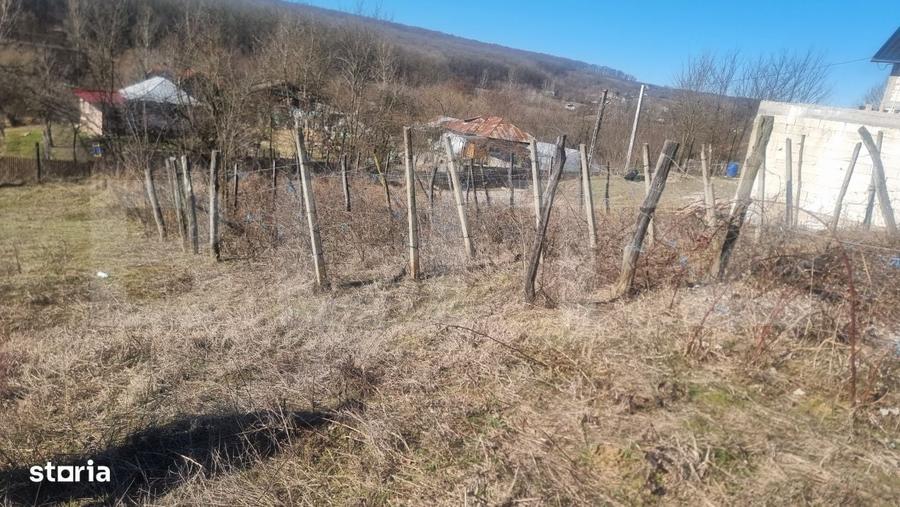 Casă cu 3 camere în Ceptura