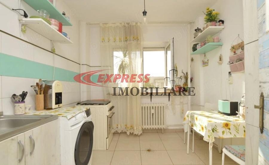 Apartament cu 2 camere semidecomandat în Dristor