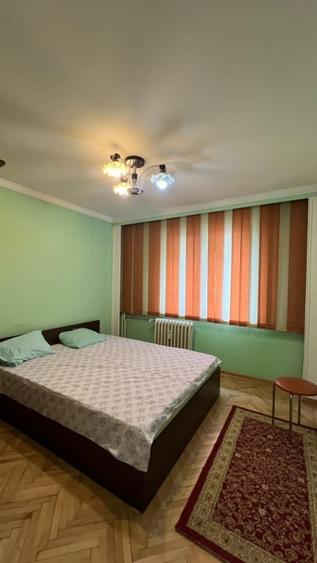 Apartament cu 3 camere decomandat, mobilat în Dristor