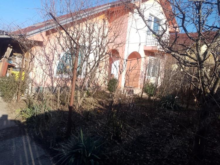 Casă cu 4 camere cu Teren 500 Mp în Geamăna