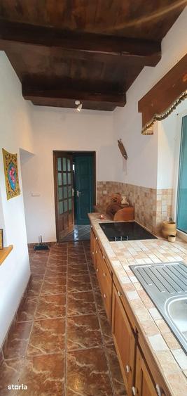 Casă cu 5 camere cu Teren 3900 Mp în Șuncuiuș