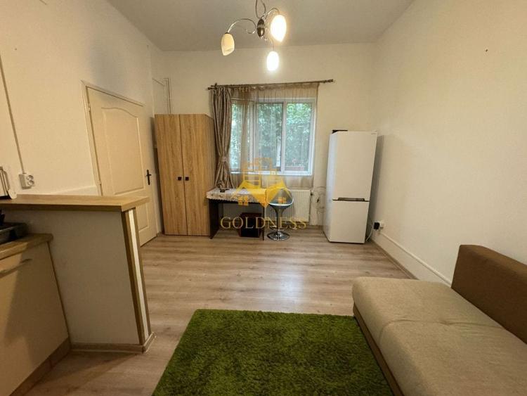Apartament cu 2 camere semidecomandat în Ultracentral