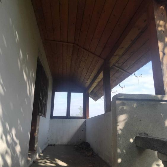 Casă cu 4 camere în Băbana