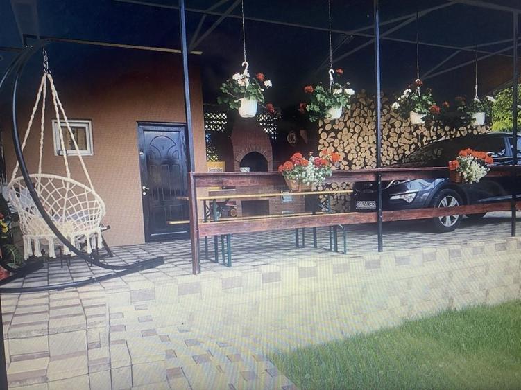 Casă cu 4 camere în Crișeni