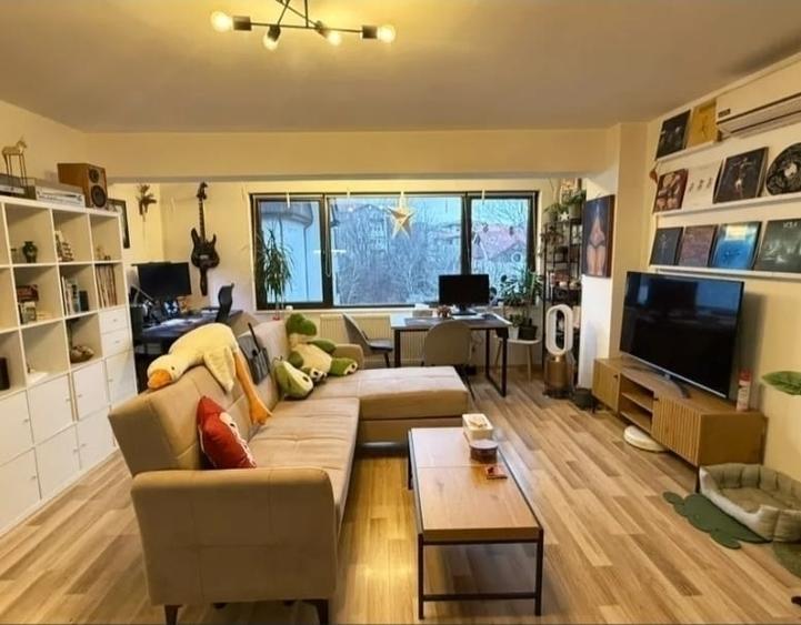 Apartament cu 2 camere decomandat, mobilat în Nicolina