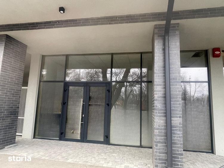 Spa?iu comercial de inchiriat ultracentral , langa Parcul Bratianu - 2