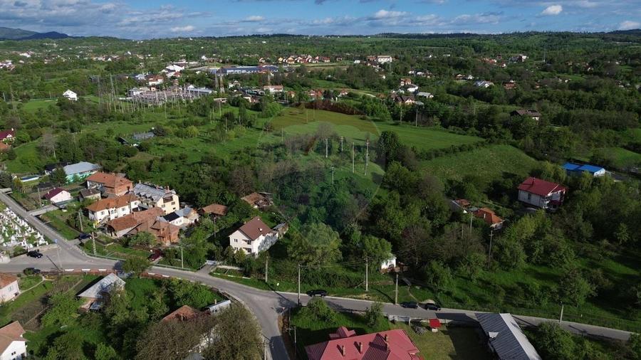 Teren Construcții intravilan de 3234 mp, în Lerești