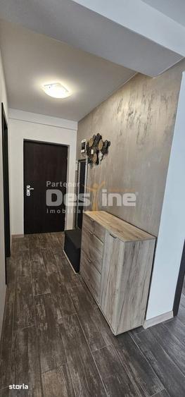 Apartament cu 3 camere, mobilat în Tomis Plus