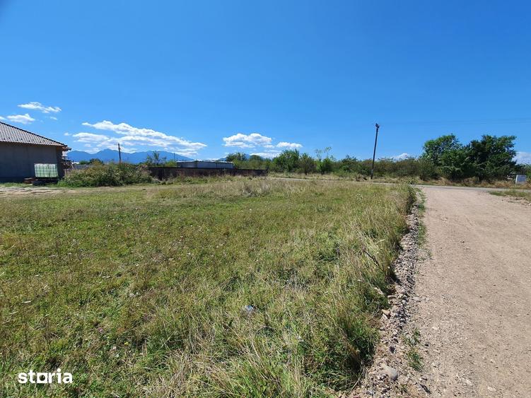 Teren de 300 mp, în Sânpetru