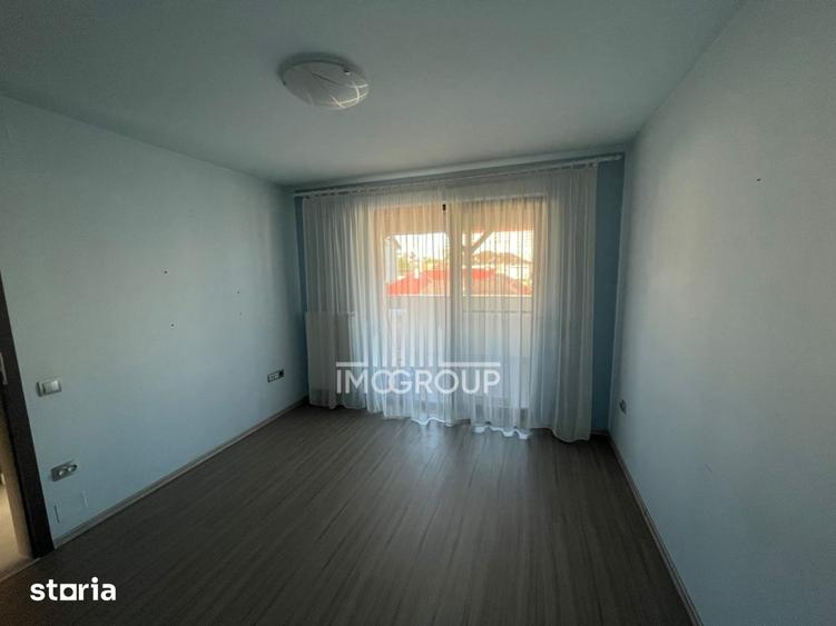 Apartament cu 3 camere, mobilat în Între Lacuri