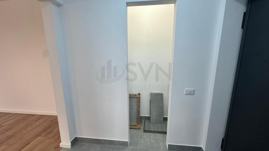 Apartament cu 3 camere semidecomandat în Bucureștii Noi