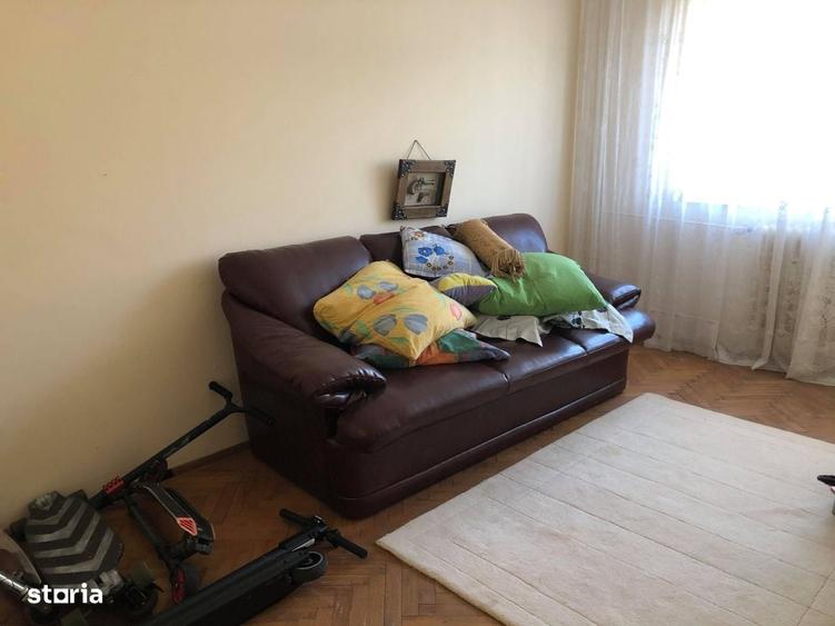 Apartament cu 4 camere decomandat în Mărăței