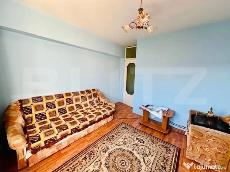 Apartament cu 3 camere decomandat în Unirii