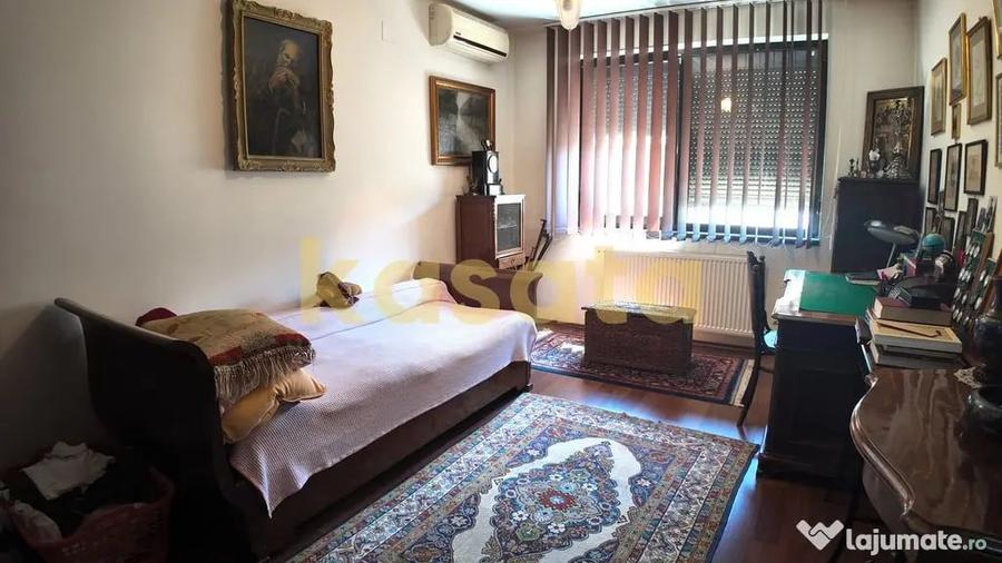 Casă cu 5 camere cu Teren 406 Mp în Pipera