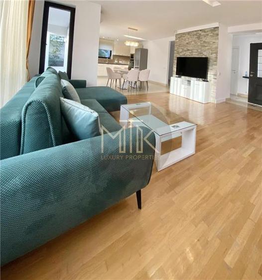 Duplex cu 6 camere cu Piscina în Pipera