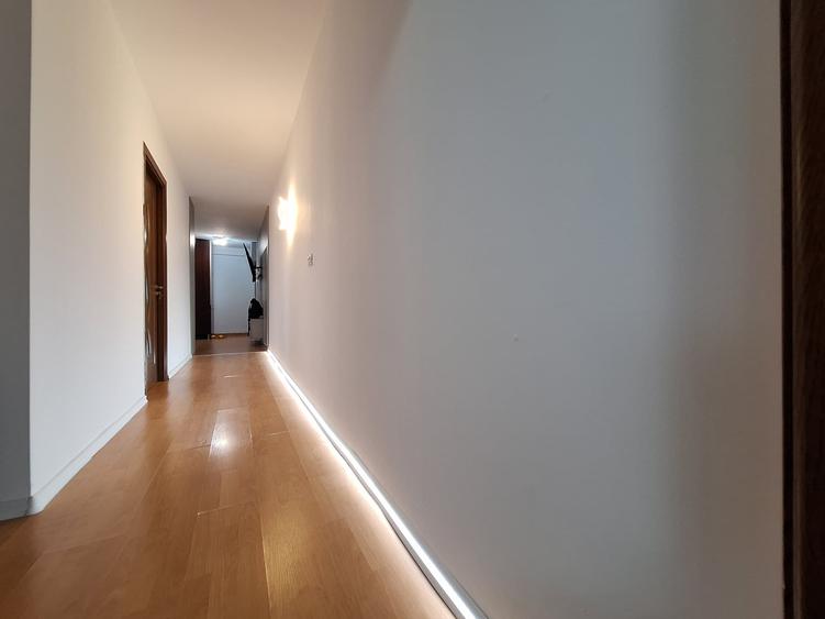 Apartament cu 2 camere decomandat, mobilat în Freidorf