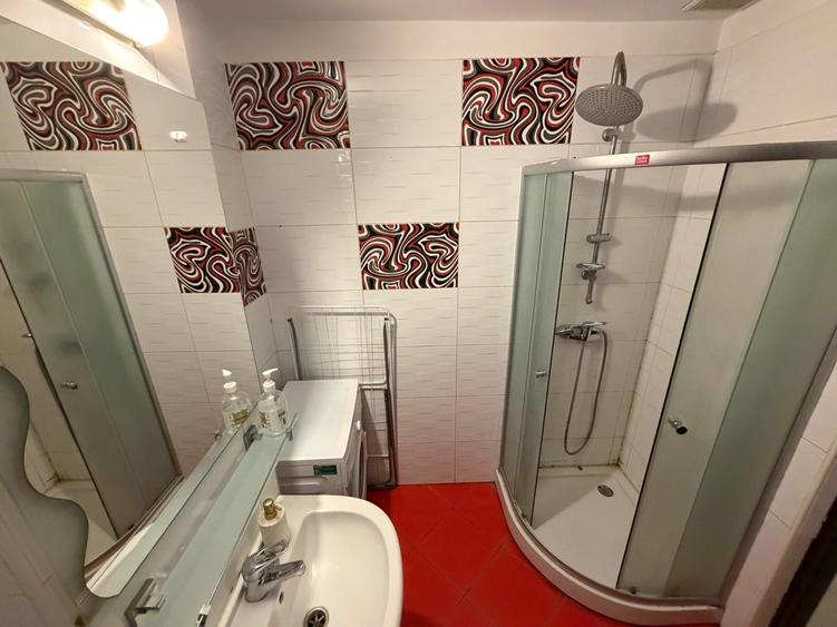 Apartament cu 2 camere decomandat în Inel II
